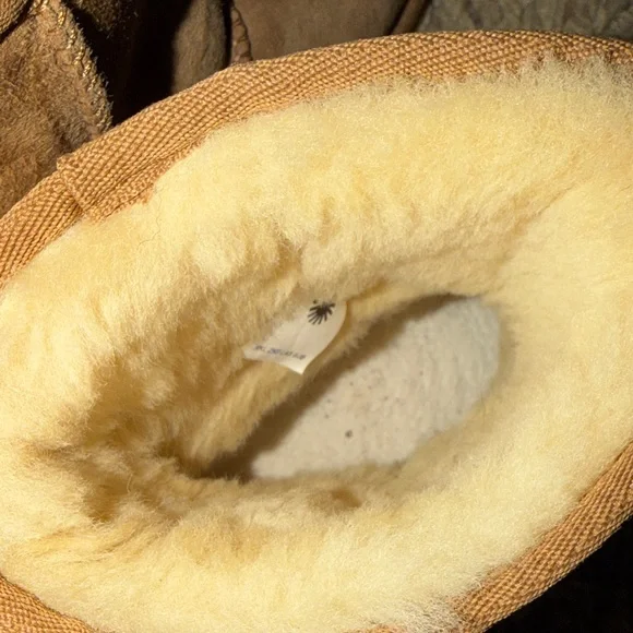 UGG Classic II Boot - Little Kid / Big Kid - Chestnut - Picture 9 of 10